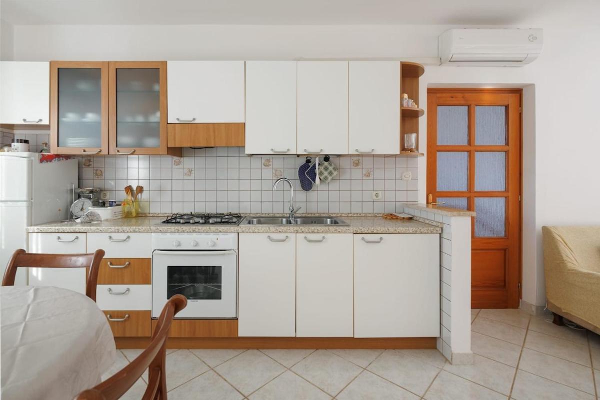 House For 12 People Close To The Sea